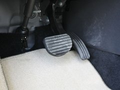 2011款 2.0 CVT 时尚版