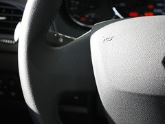 2011款 2.0 CVT 时尚版