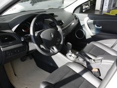 2011款 2.0 CVT 时尚版
