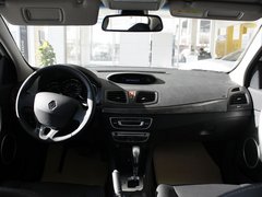 2011款 2.0 CVT 时尚版