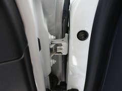 2011款 2.0 CVT 时尚版
