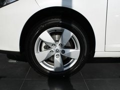 2011款 2.0 CVT 时尚版