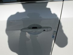2011款 2.0 CVT 时尚版