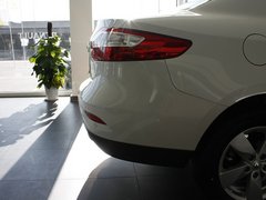 2011款 2.0 CVT 时尚版