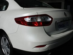 2011款 2.0 CVT 时尚版