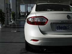 2011款 2.0 CVT 时尚版