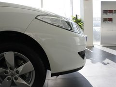 2011款 2.0 CVT 时尚版