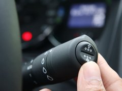 2011款 2.0 CVT 豪华导航版