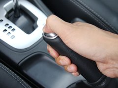 2011款 2.0 CVT 豪华导航版