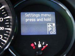 2011款 2.0 CVT 豪华导航版