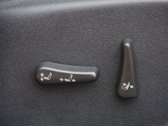 2011款 2.0 CVT 豪华导航版