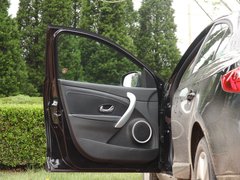 2011款 2.0 CVT 豪华导航版
