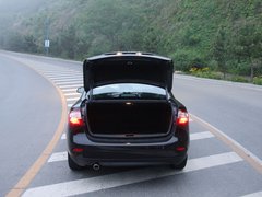 2011款 2.0 CVT 豪华导航版
