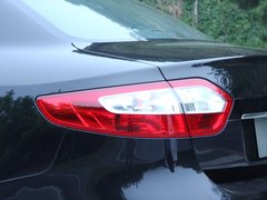 2011款 2.0 CVT 豪华导航版