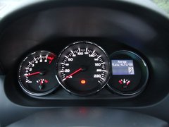 2011款 2.0 CVT 豪华导航版