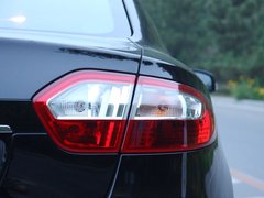 2011款 2.0 CVT 豪华导航版