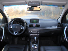 2011款 2.0 CVT 豪华导航版