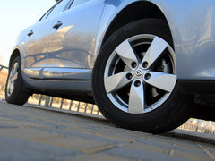2011款 2.0 CVT 豪华导航版