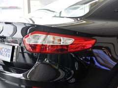 2011款 2.0 CVT 豪华导航版