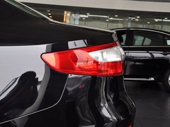 2011款 2.0 CVT 豪华导航版