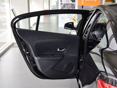 2011款 2.0 CVT 豪华导航版