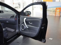 2011款 2.0 CVT 豪华导航版
