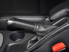 2011款 2.0 CVT 豪华导航版