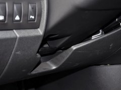 2011款 2.0 CVT 豪华导航版