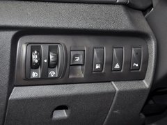2011款 2.0 CVT 豪华导航版