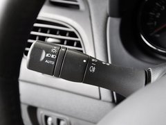 2011款 2.0 CVT 豪华导航版