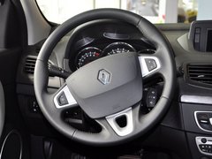 2011款 2.0 CVT 豪华导航版