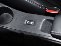 2011款 2.0 CVT 豪华导航版