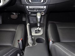 2011款 2.0 CVT 豪华导航版