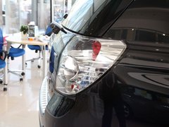 2011款 2.4L 自动 舒适型 5座