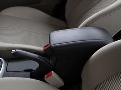 2011款 1.6L 手动 舒适型 GL