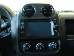 2011款 2.4 CVT 经典型 5座