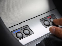 2012款 3.7L AT 标准版5座