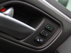 2012款 3.7L AT 标准版5座