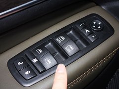 2011款 3.6 自动 70周年限量版 5座
