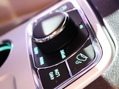 2011款 3.6 自动 70周年限量版 5座