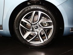 2012款 1.6T 自动 雅致版 5座