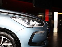 2012款 1.6T 自动 雅致版 5座