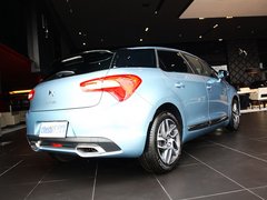 2012款 1.6T 自动 雅致版 5座