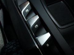 2012款 1.6T 自动 雅致版 5座