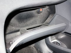 2012款 1.6T 自动 雅致版 5座