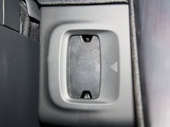 2012款 1.6T 自动 雅致版 5座