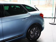 2012款 1.6T 自动 雅致版 5座