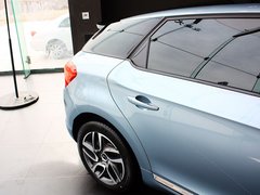 2012款 1.6T 自动 雅致版 5座