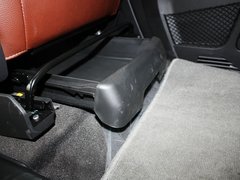 2011款 2.4L 自動 四驅(qū)豪華版 5座