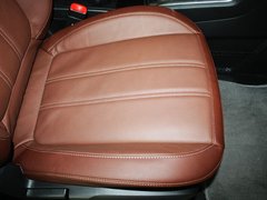 2011款 2.4L 自動 四驅(qū)豪華版 5座